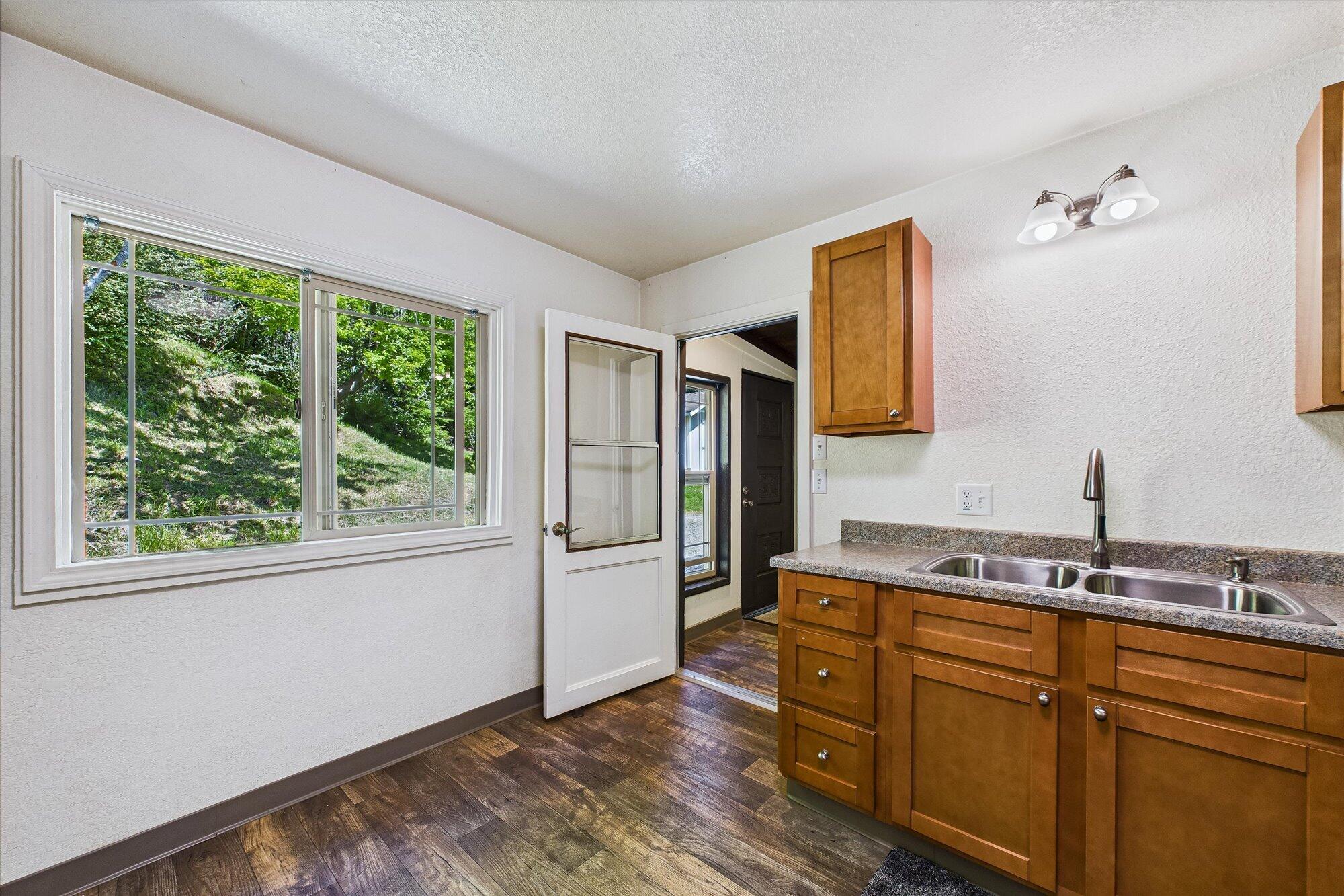 Thumbnail 52