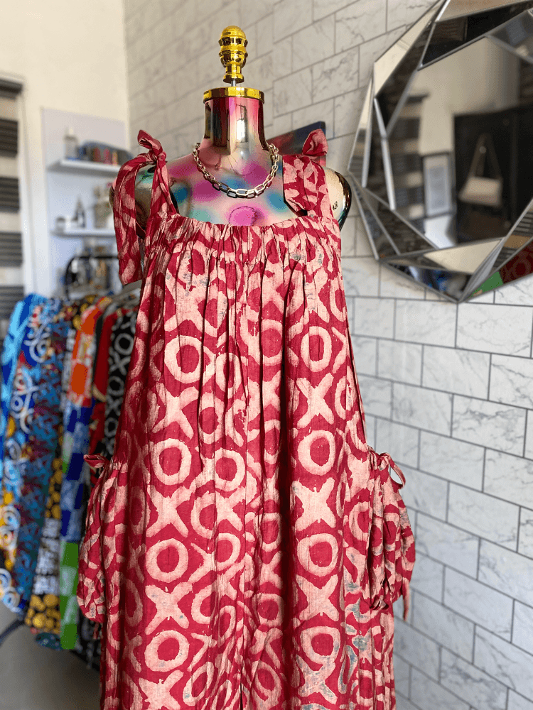 a couple of chairs sitting next to each other