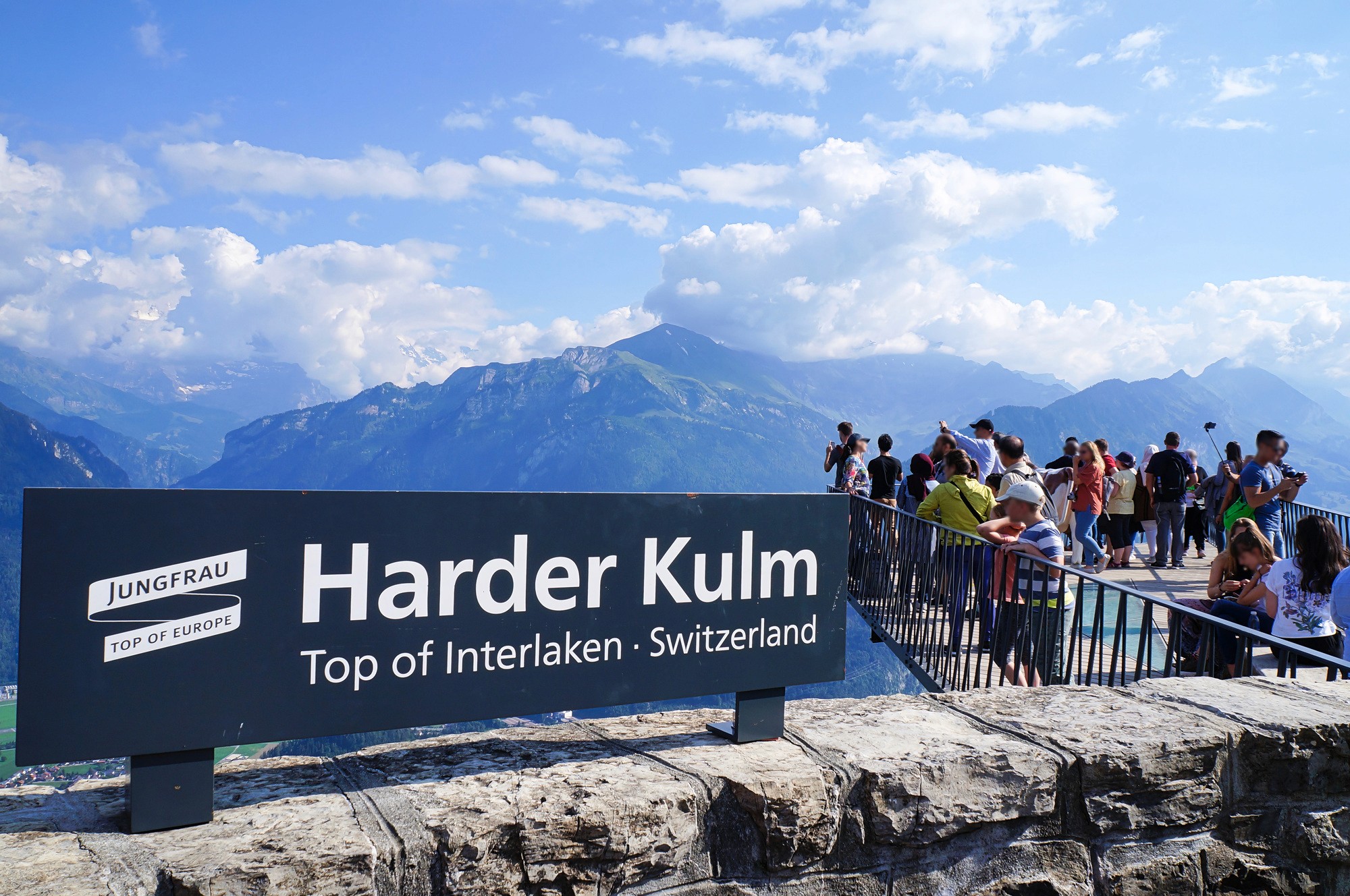 photography of dam during daytime