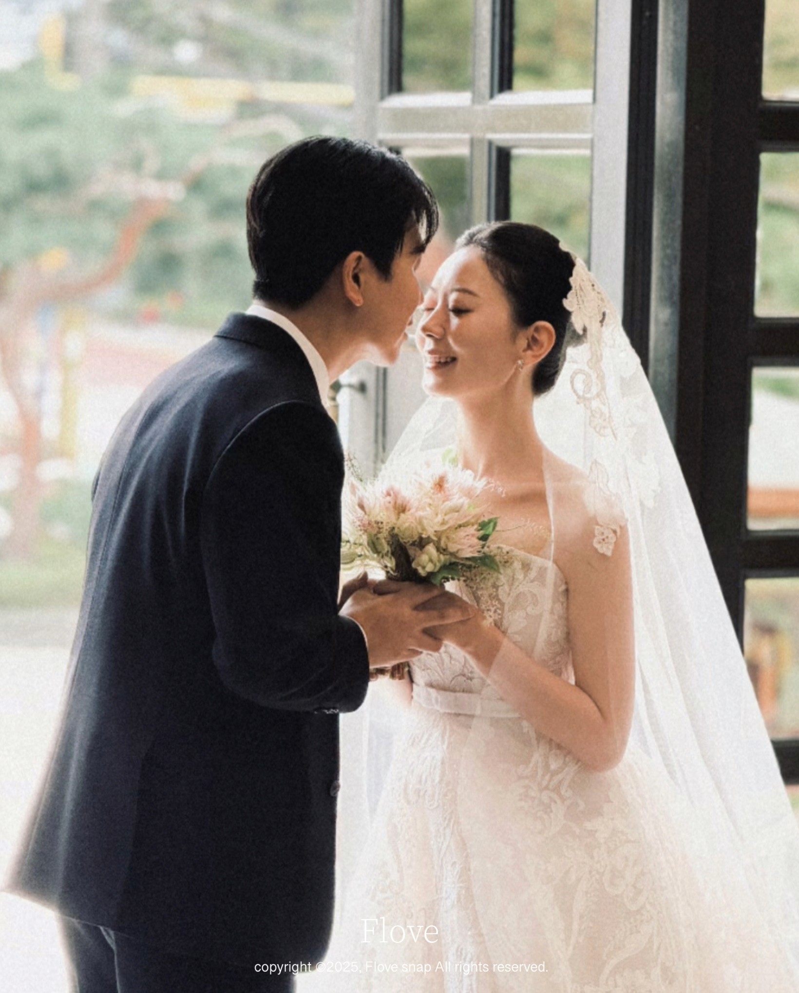 서초성당에서 아이폰 스냅 촬영 후기 | 스냅 예약 플랫폼 필름커넥트 플로브스냅 작가님의 촬영후기