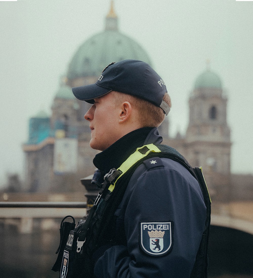 Police officer in berlin