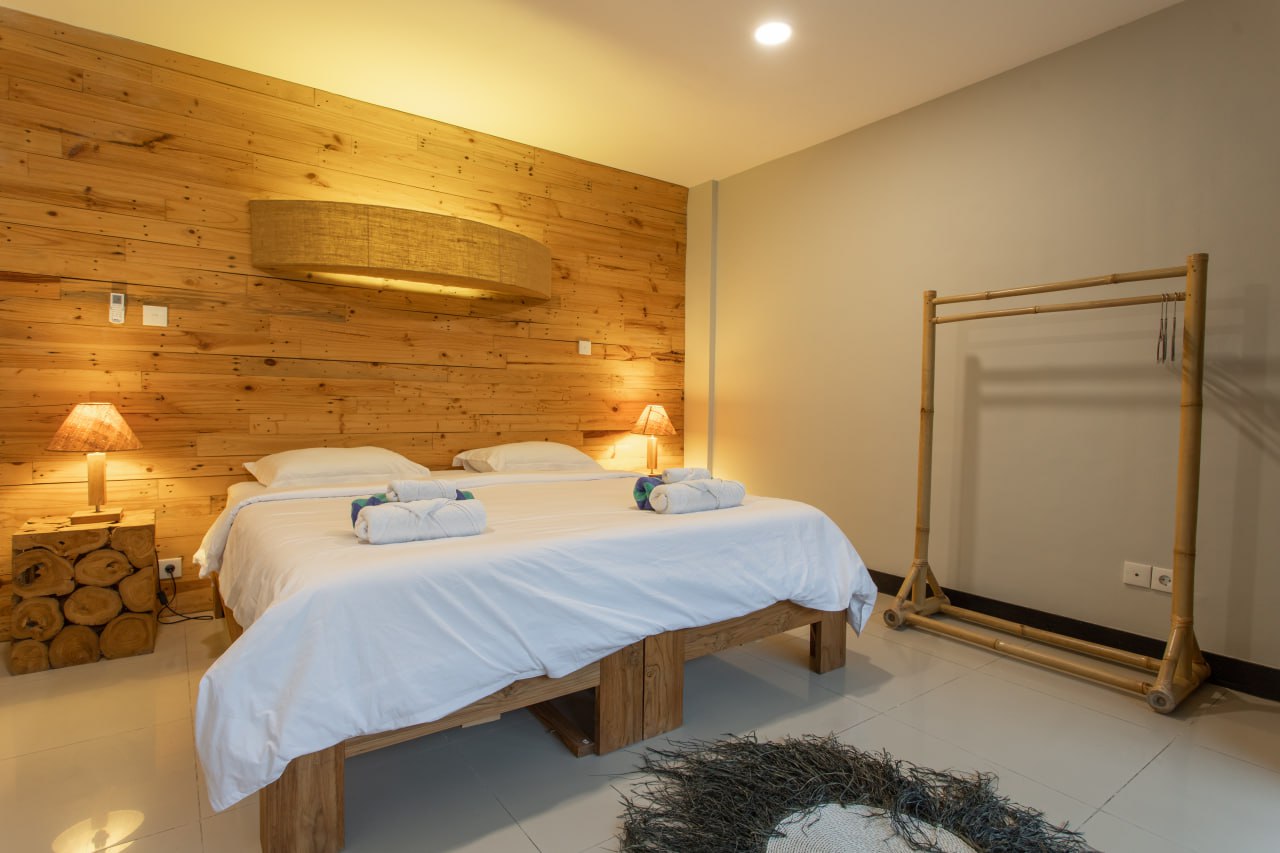 A freehold 3-bedroom villa with ocean views in Balian