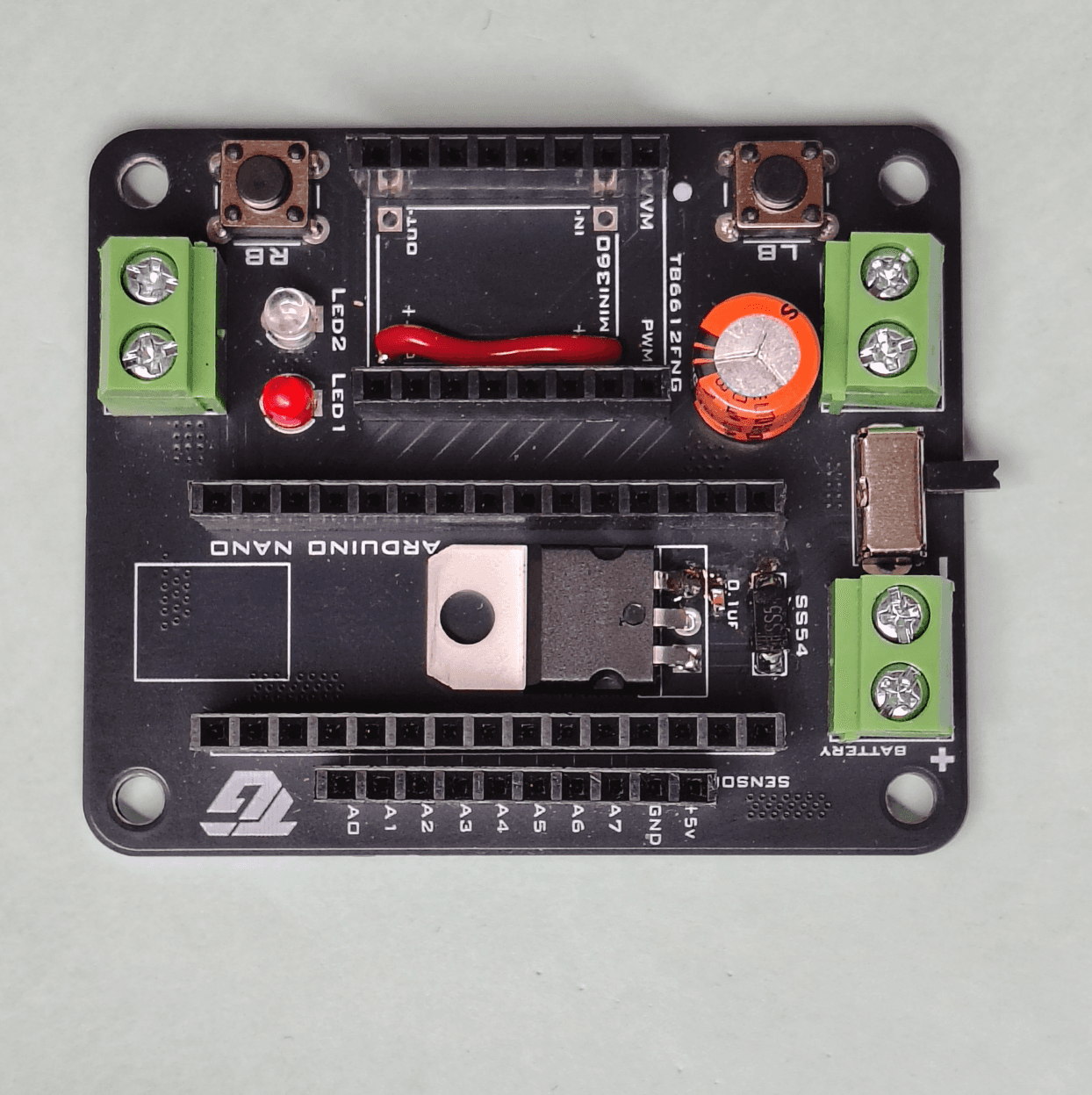 Blueprint 01 PCB underside – power trace routing and decoupling capacitors