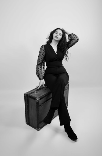 Ședință foto fashion portret în studio foto profesional din București