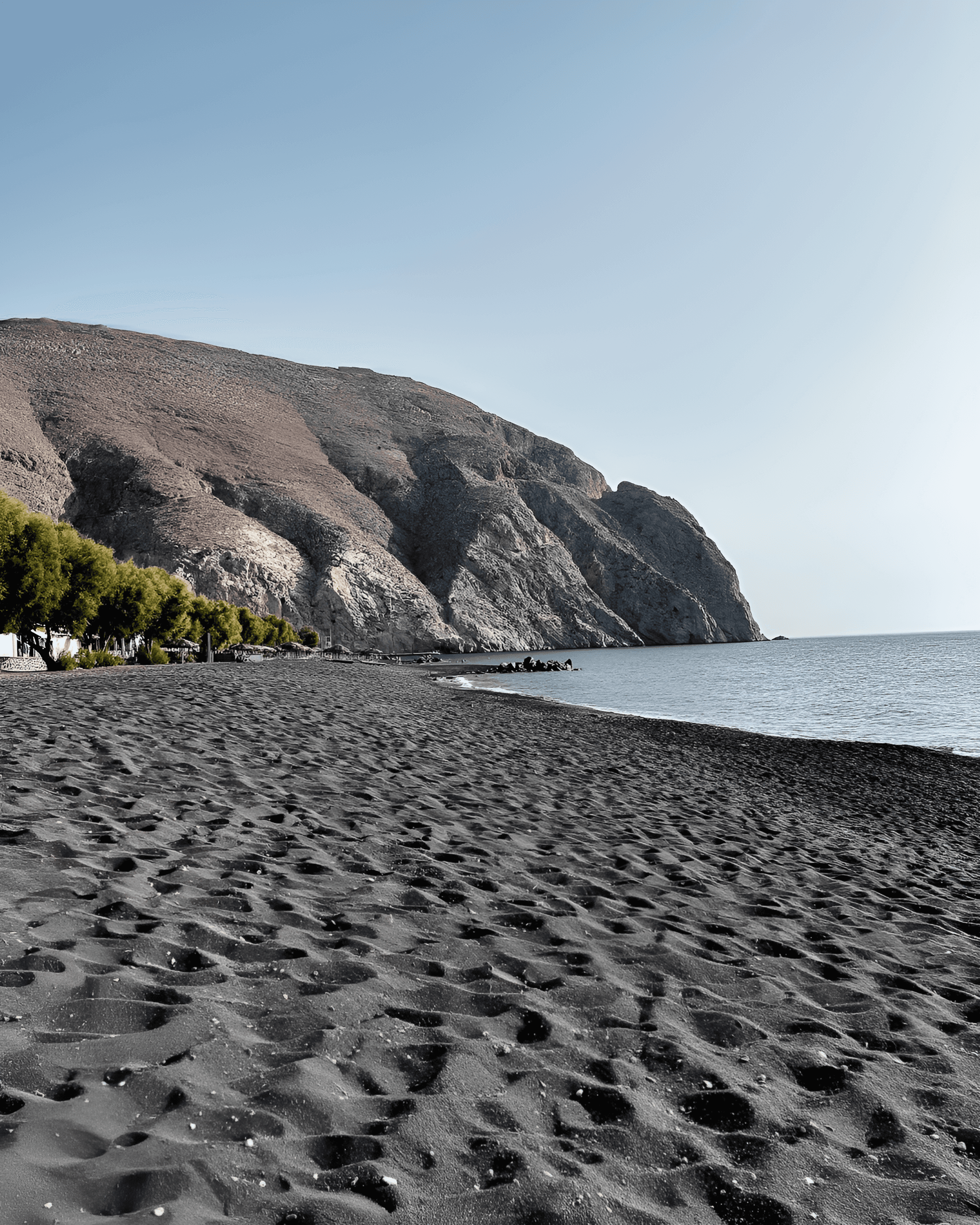 perissa santorini beach