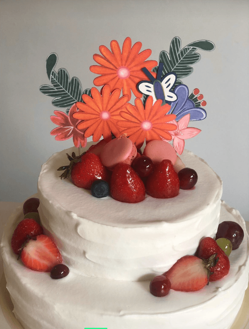 round white and black analog clock