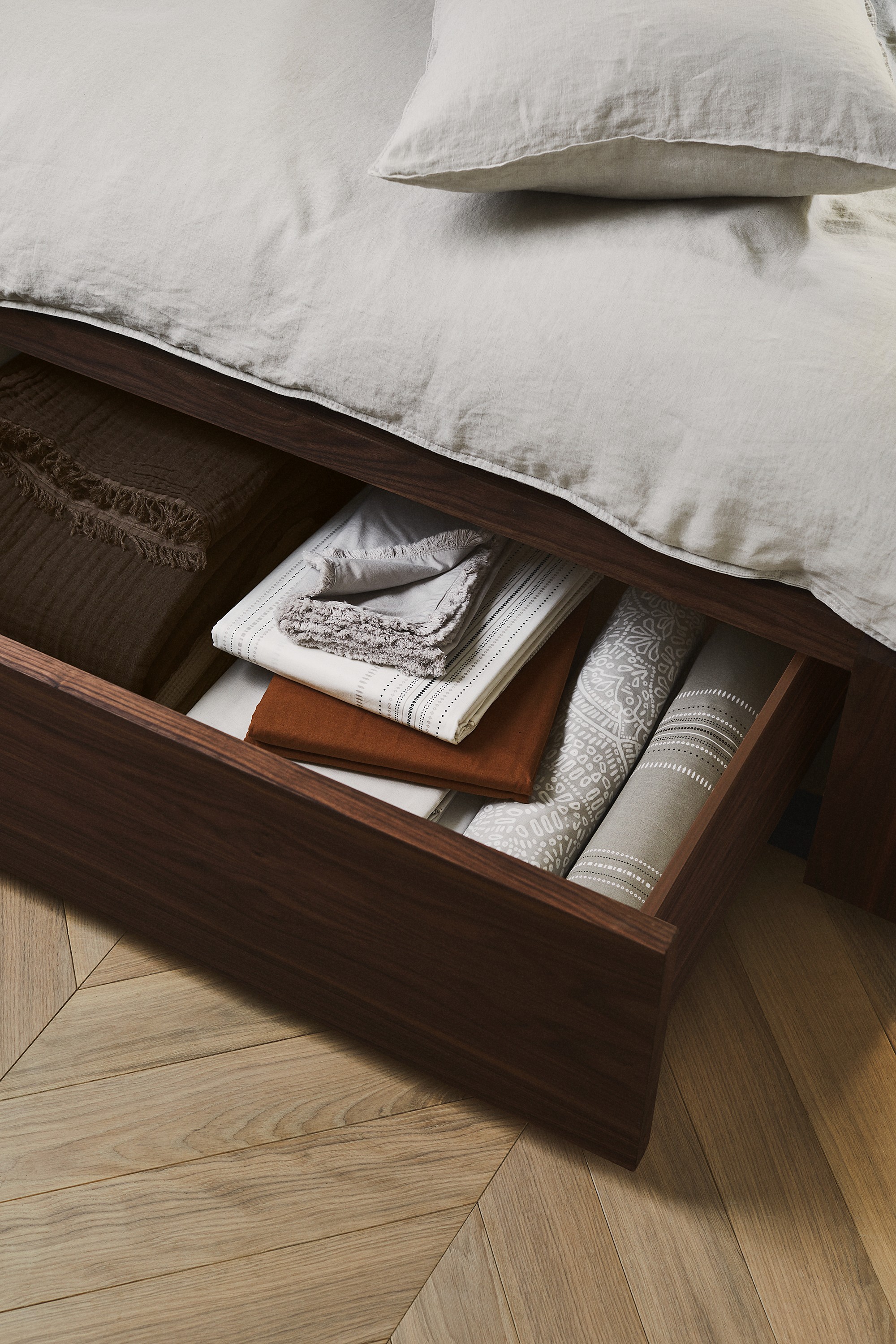 opbergen slaapkamer onder bed