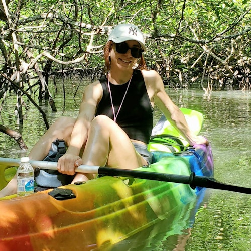 基利姆地質公園：蘭卡威的導覽紅樹林皮艇之旅 + 午餐門票