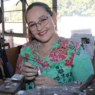 Judges. Retha Minnie.