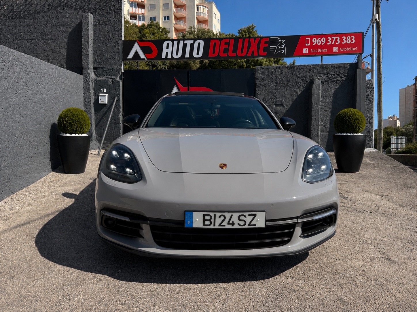 Porsche Panamera — traseira em ângulo