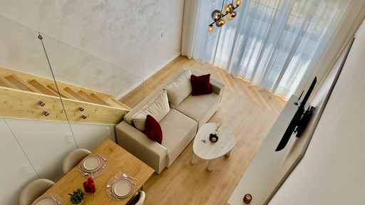 apartament mobilat de vanzare