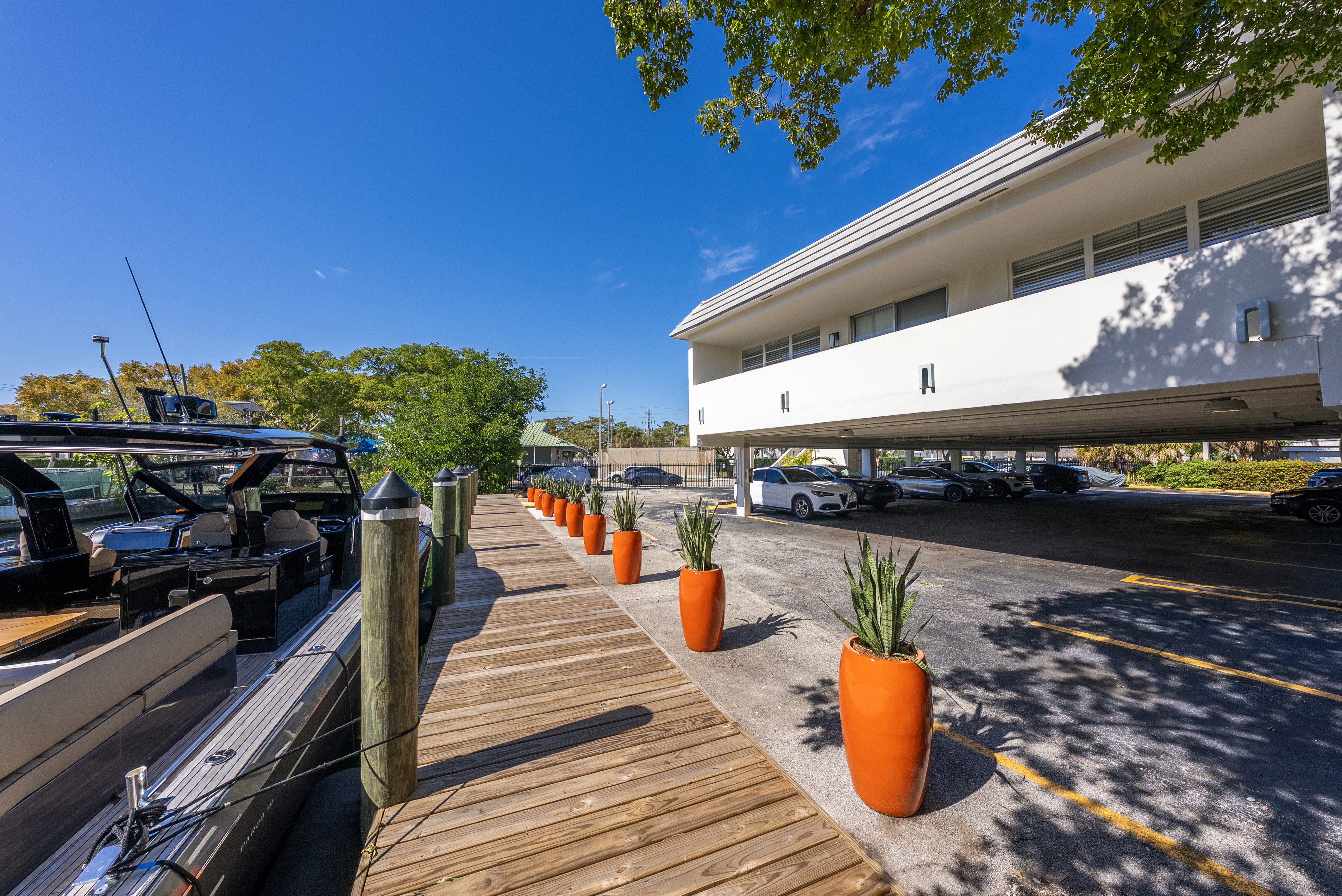 minimalist-living-room-inside-a-mediterranean-villa