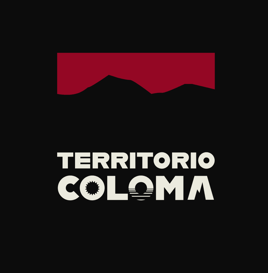 Logotipo formado por las palabras weuta en blanco sobre fondo naranja corporativo.