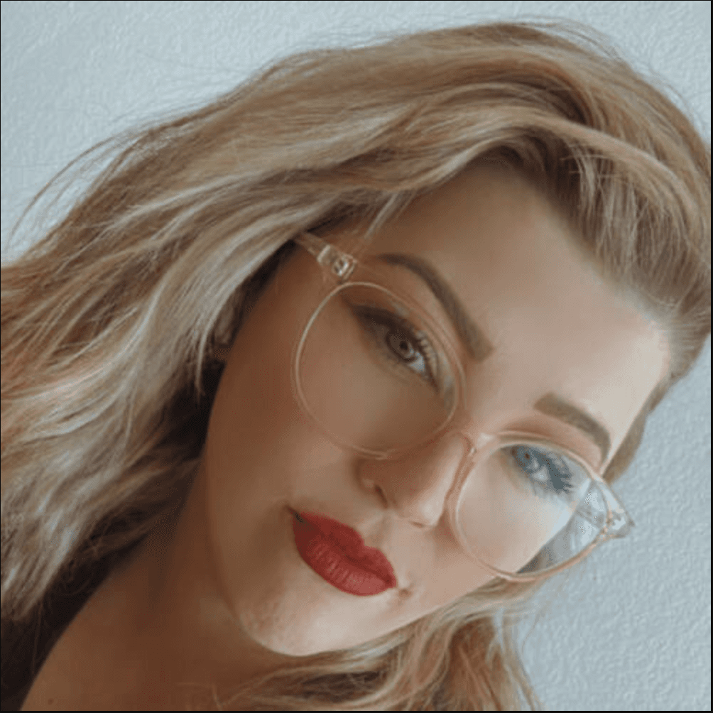 Marlie Kanoi, stylist at Del Sol Hair Studio in Huntington Beach