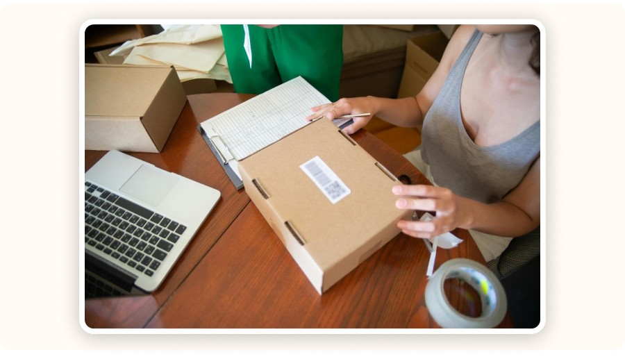 preparing a discreet shipment