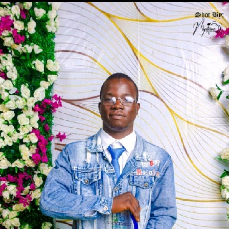 UI/UX designer portfolio Figma to Framer expert Shopify UX designer SaaS product designer Nigeria UI/UX designer USA UI/UX designer digital product designer seo expert