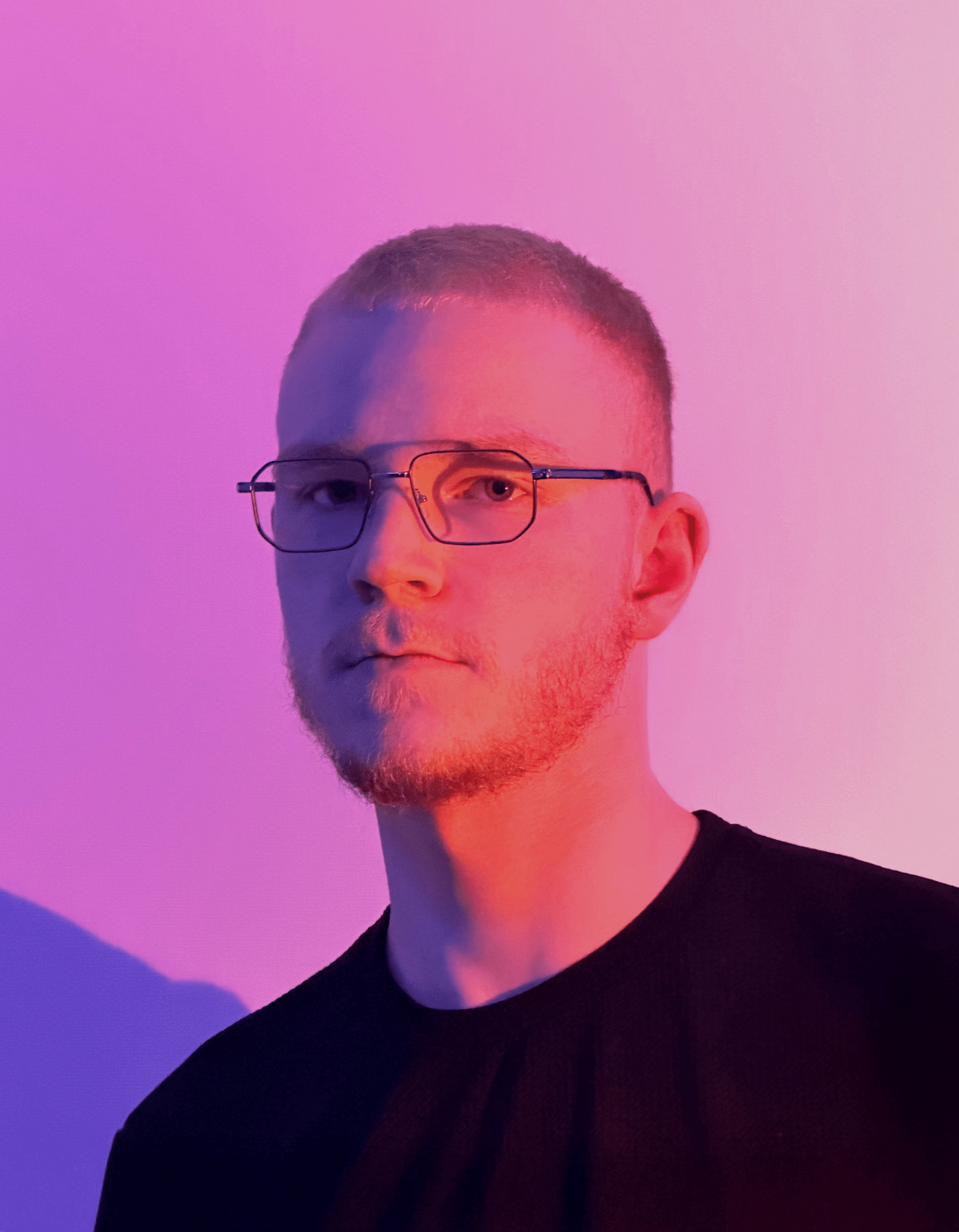 Головна сторінка, Артем Стасенко