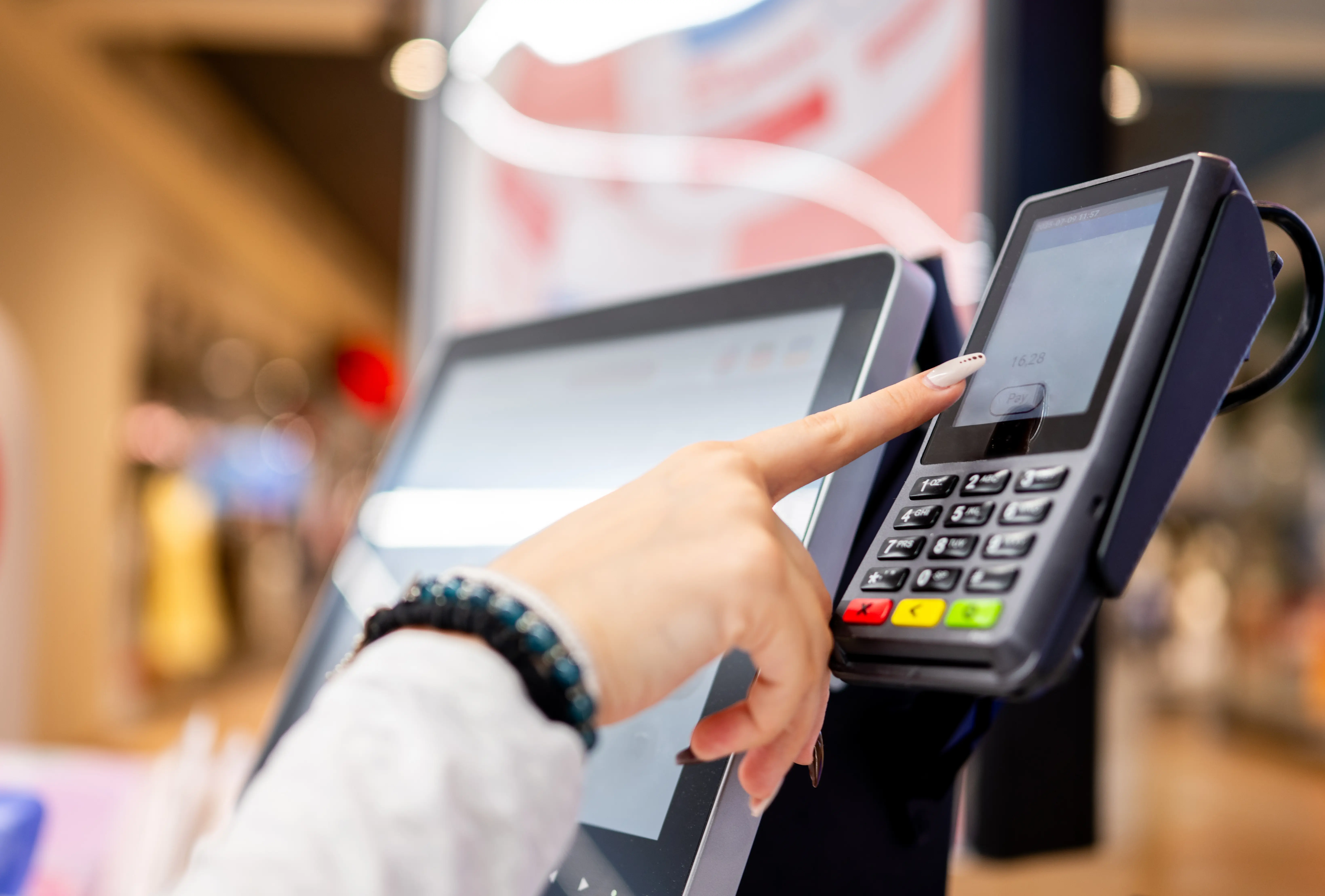 Sabemos que el POS y la conexión a internet son de las piezas críticas de tu infraestructura. Que no funcionen se traduce en un mal servicio al cliente y tiempo e ingresos perdidos.