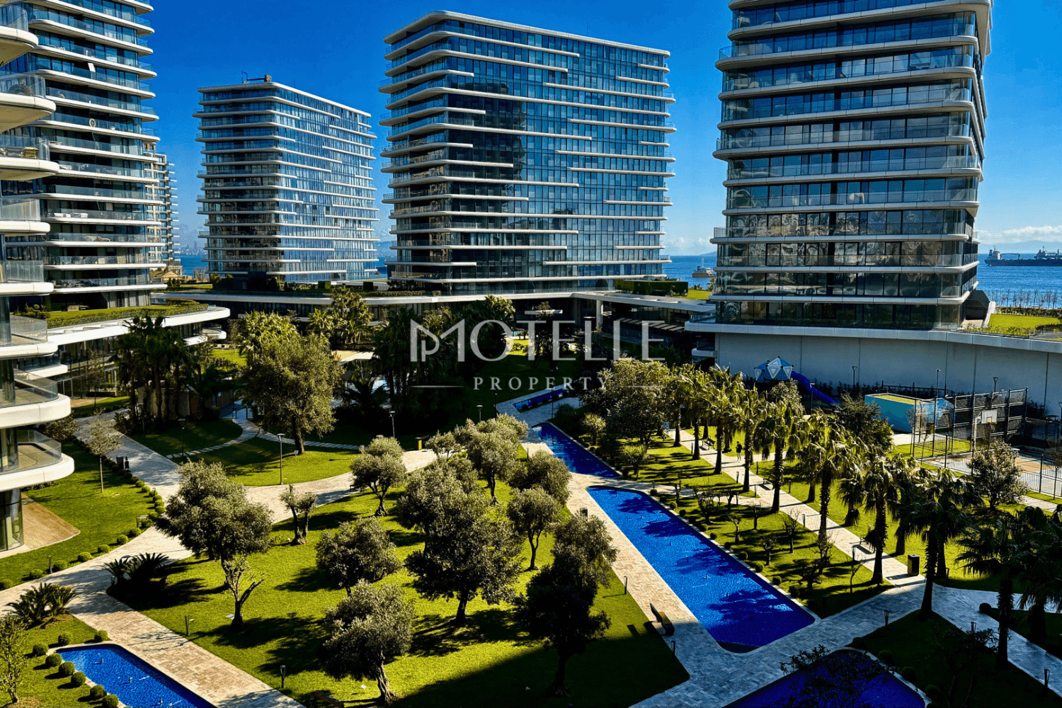 yedi-mavi-sea-view-apartment-living-room