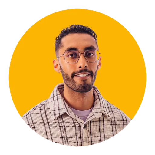 Portrait of Shoaib Ahmed, LinkedIn and personal brand expert