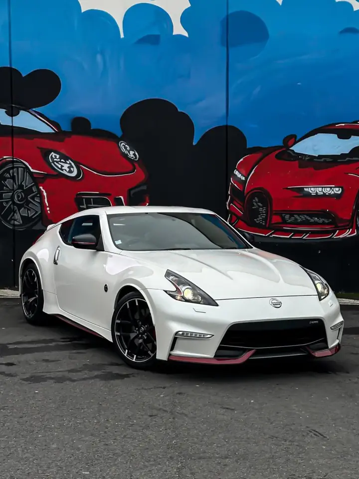 Nissan 370Z Nismo importée par UK Car Central