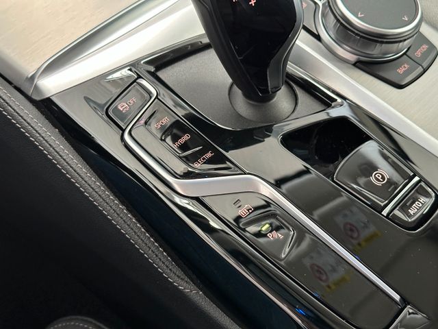 BMW 530 2022 BLACK Gebrauchtwagen - Galeriebild 24