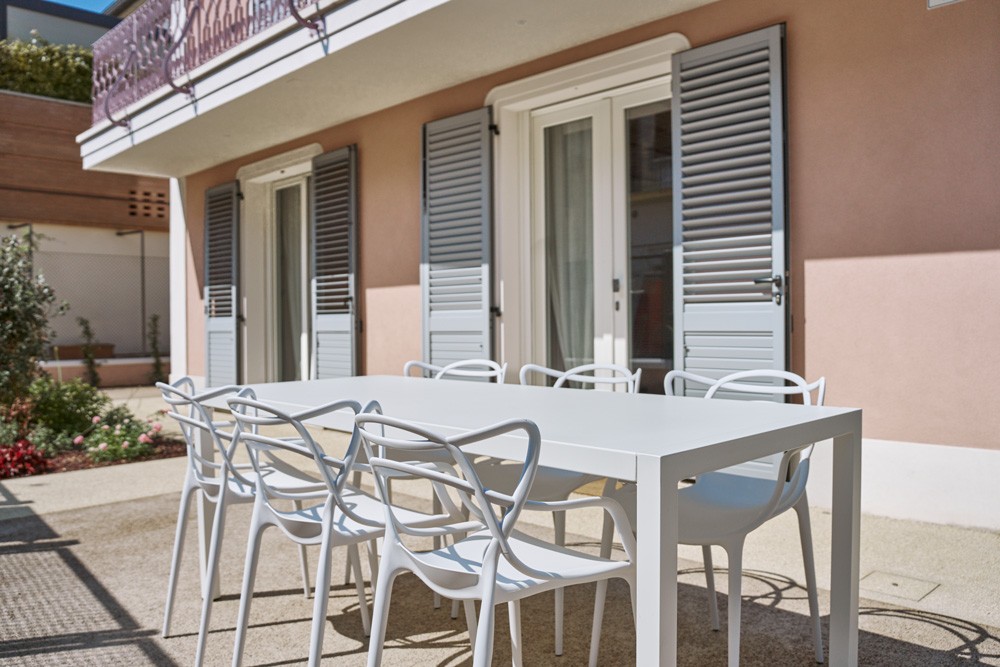 Casa Giuliana tavolo esterno