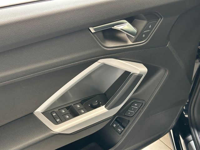 AUDI Q3 2022 BLACK Gebrauchtwagen - Galeriebild 7