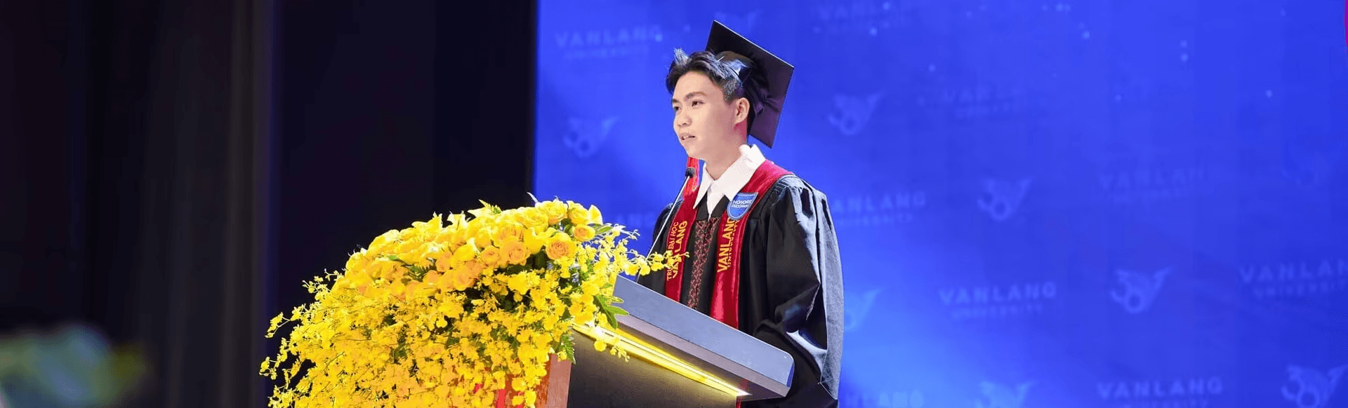 Thủ khoa tốt nghiệp Khoá 27 ngành Thiết kế Đồ hoạ: Theo đuổi phát triển bền vững trong thiết kế sáng tạo