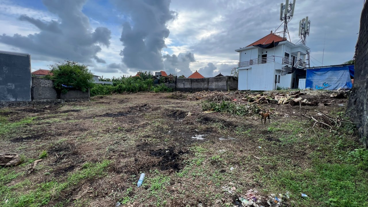 Land plot 700 m² in Canggu, Buduk, Leasehold 24 years