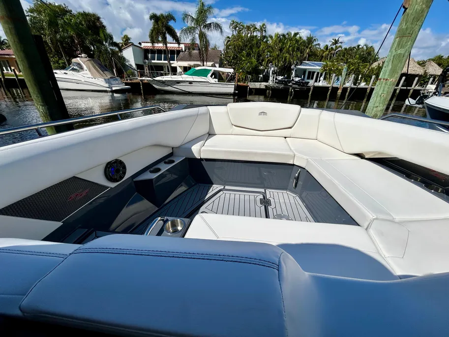 Boat thumbnail 24