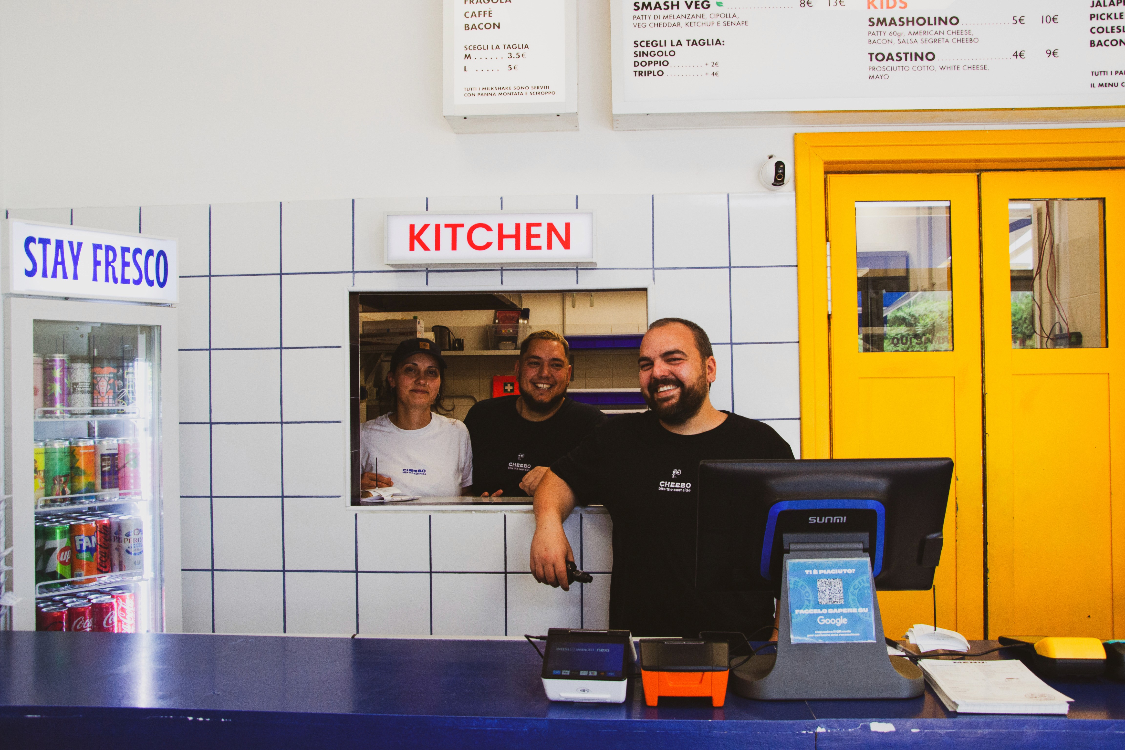 Jacopo, Flavia e Matteo, di Cheebo Roma, creano tutti i giorni panini artigianali