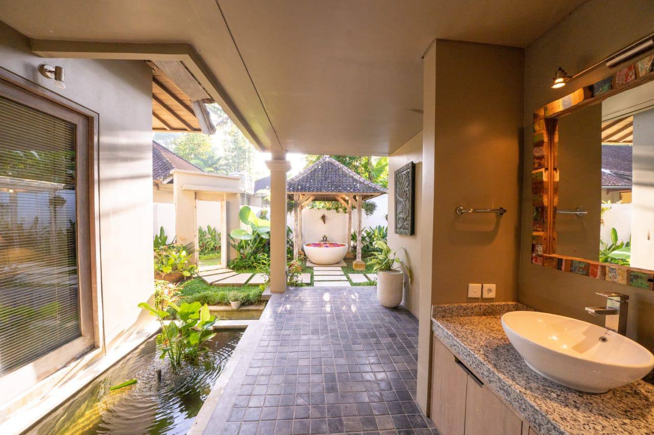 7-bedroom Freehold retreat / boutique hotel villa in Ubud