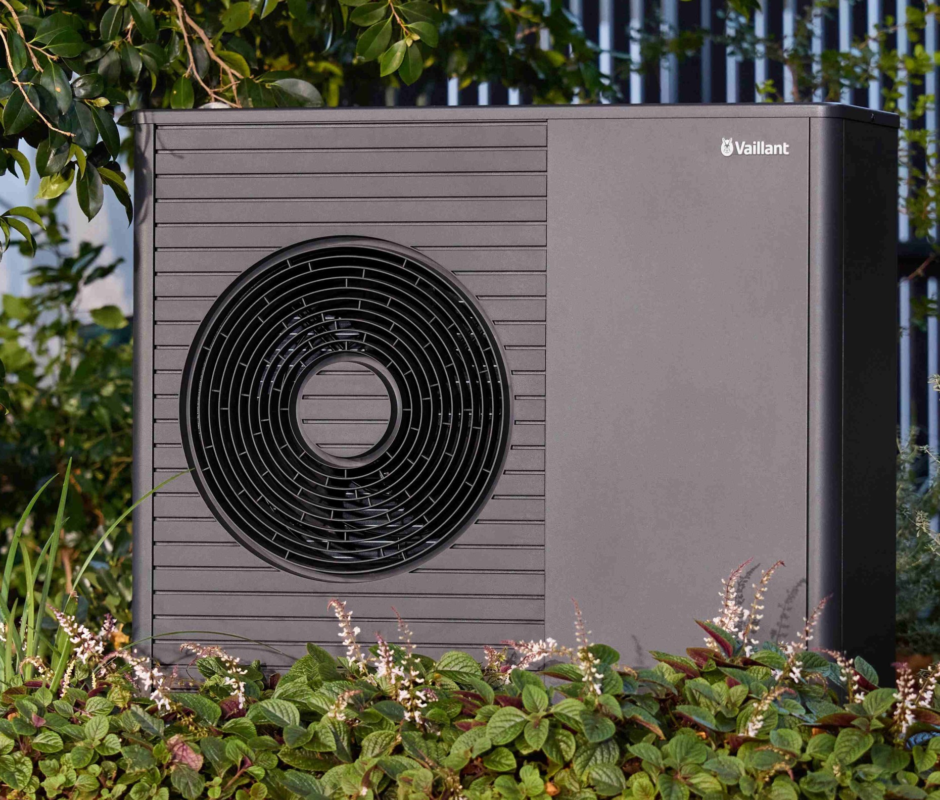 Vaillant aroTHERM plus
