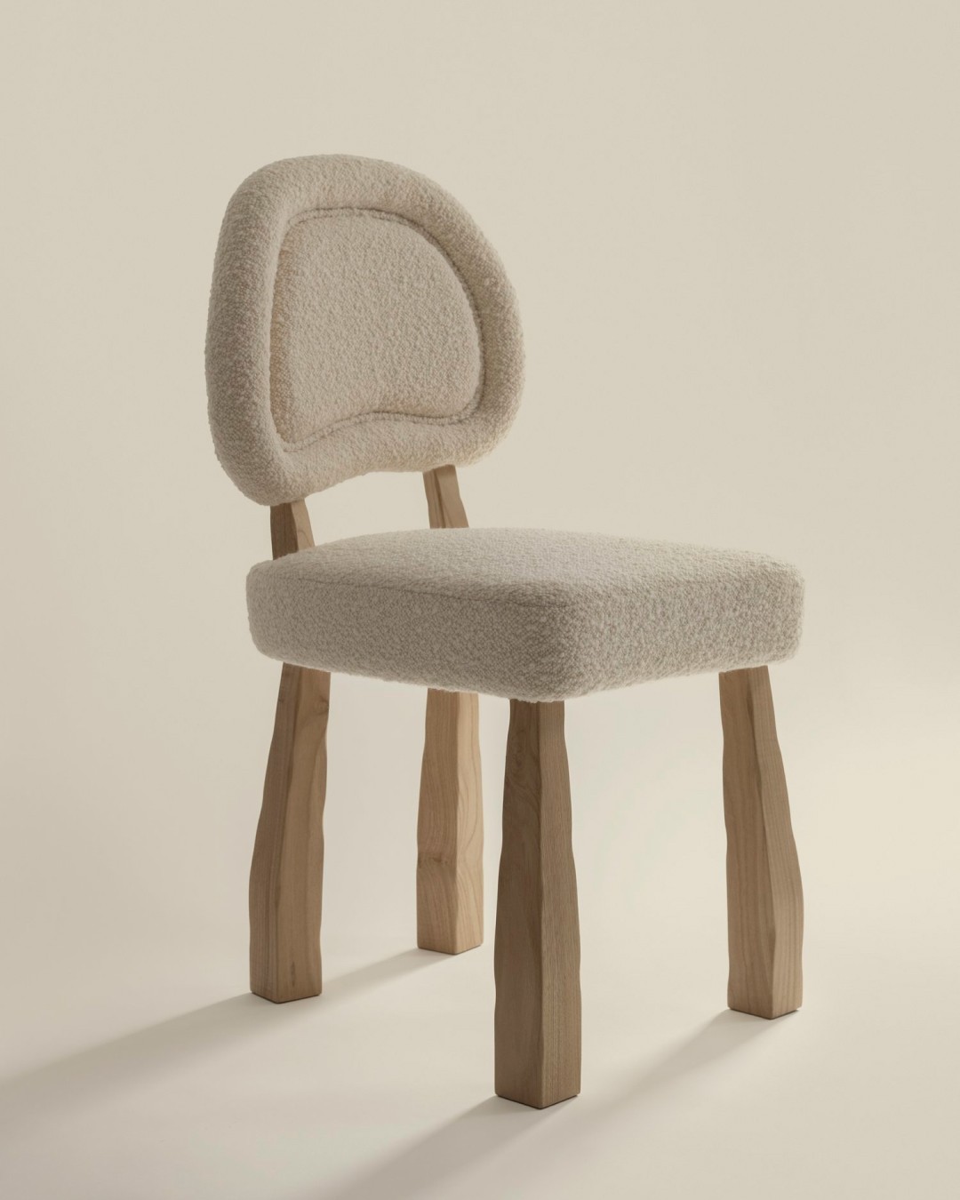 Garce-dimofski, Fred Chair