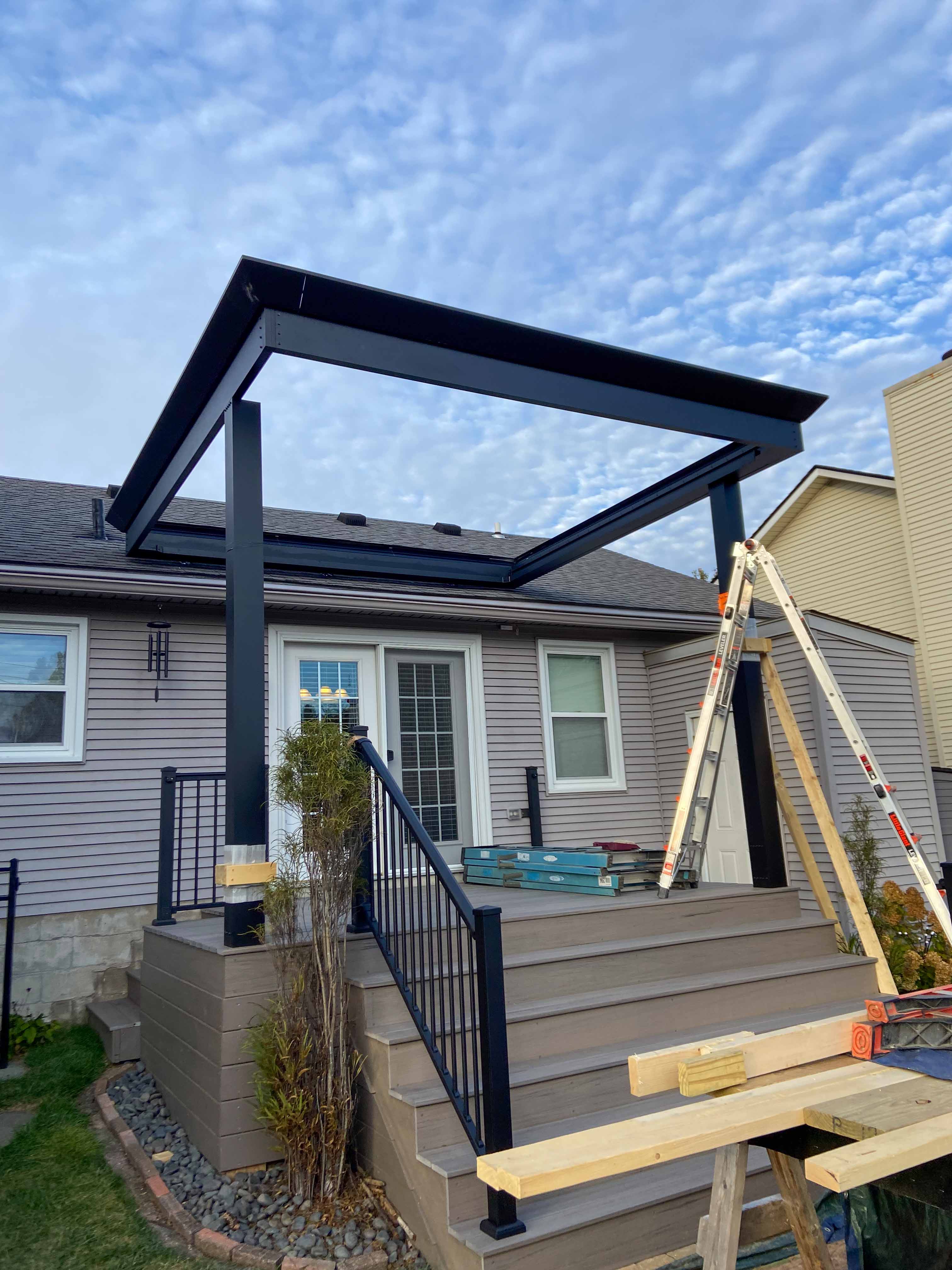 constructino process of a pergola