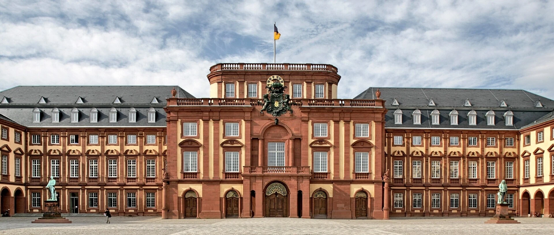Universität XY