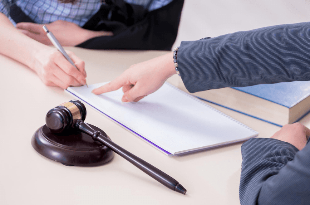 abogado-contratos-gubernamentales