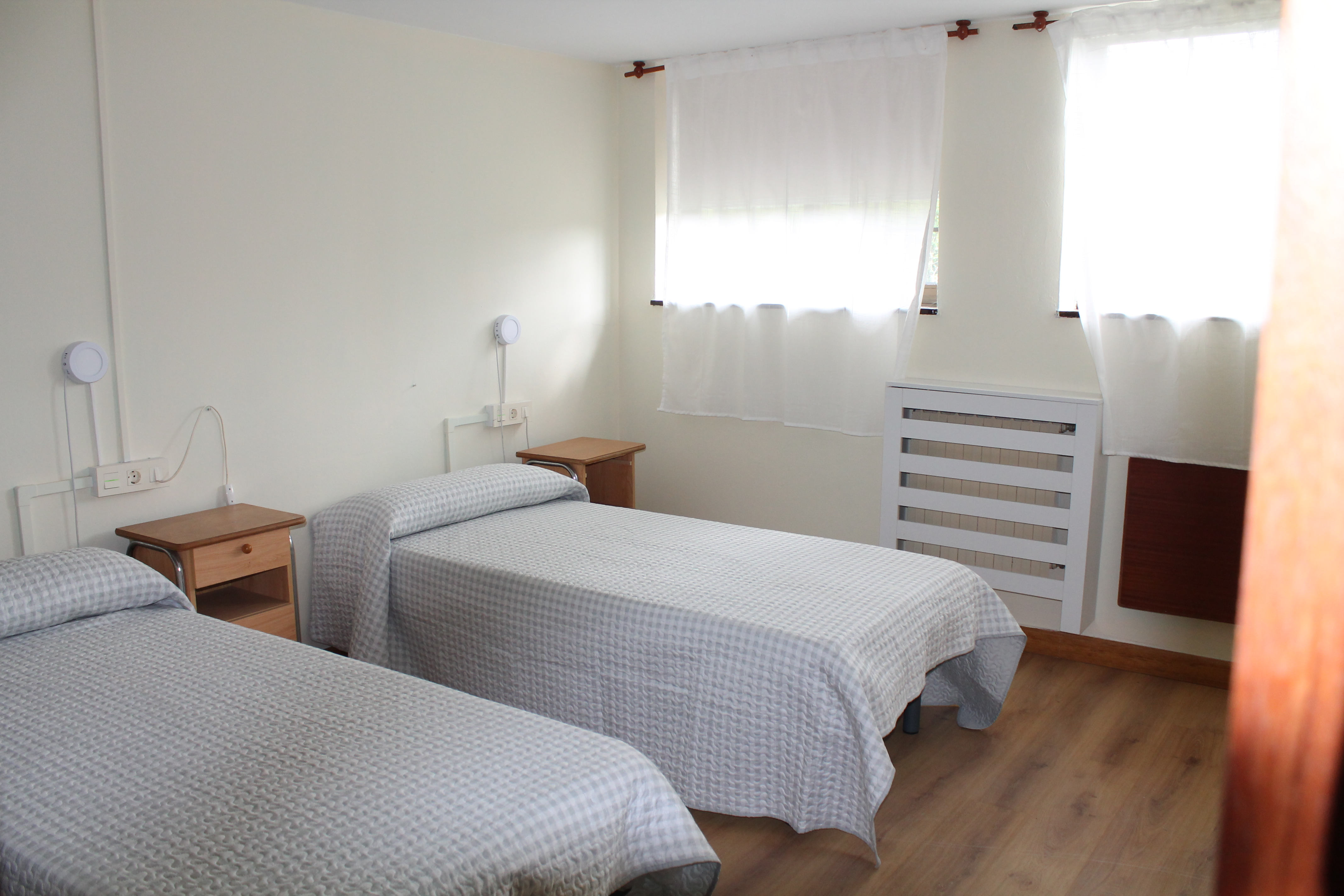 Habitación triple en residencia permanente, Castiello de Bernueces