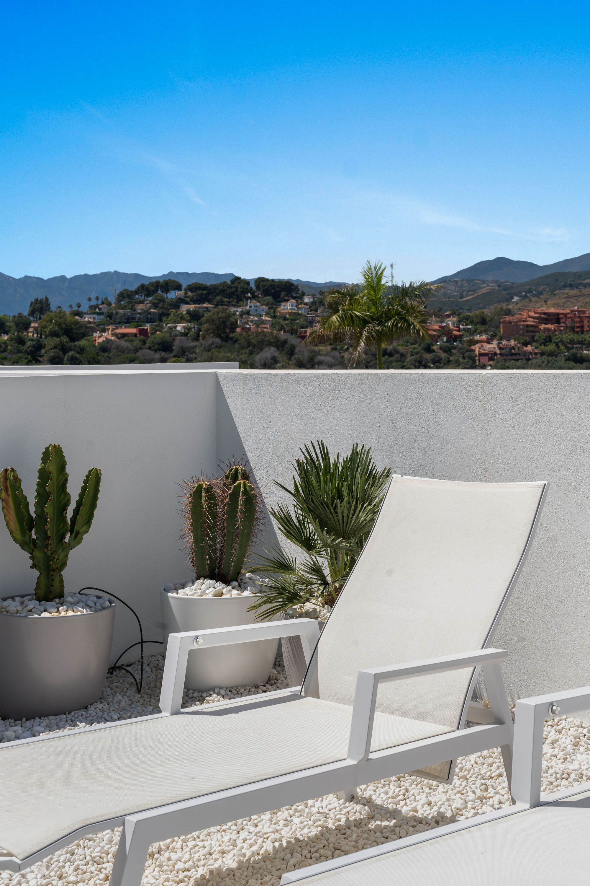 holiday home with balcony or terrace in marbella by owner