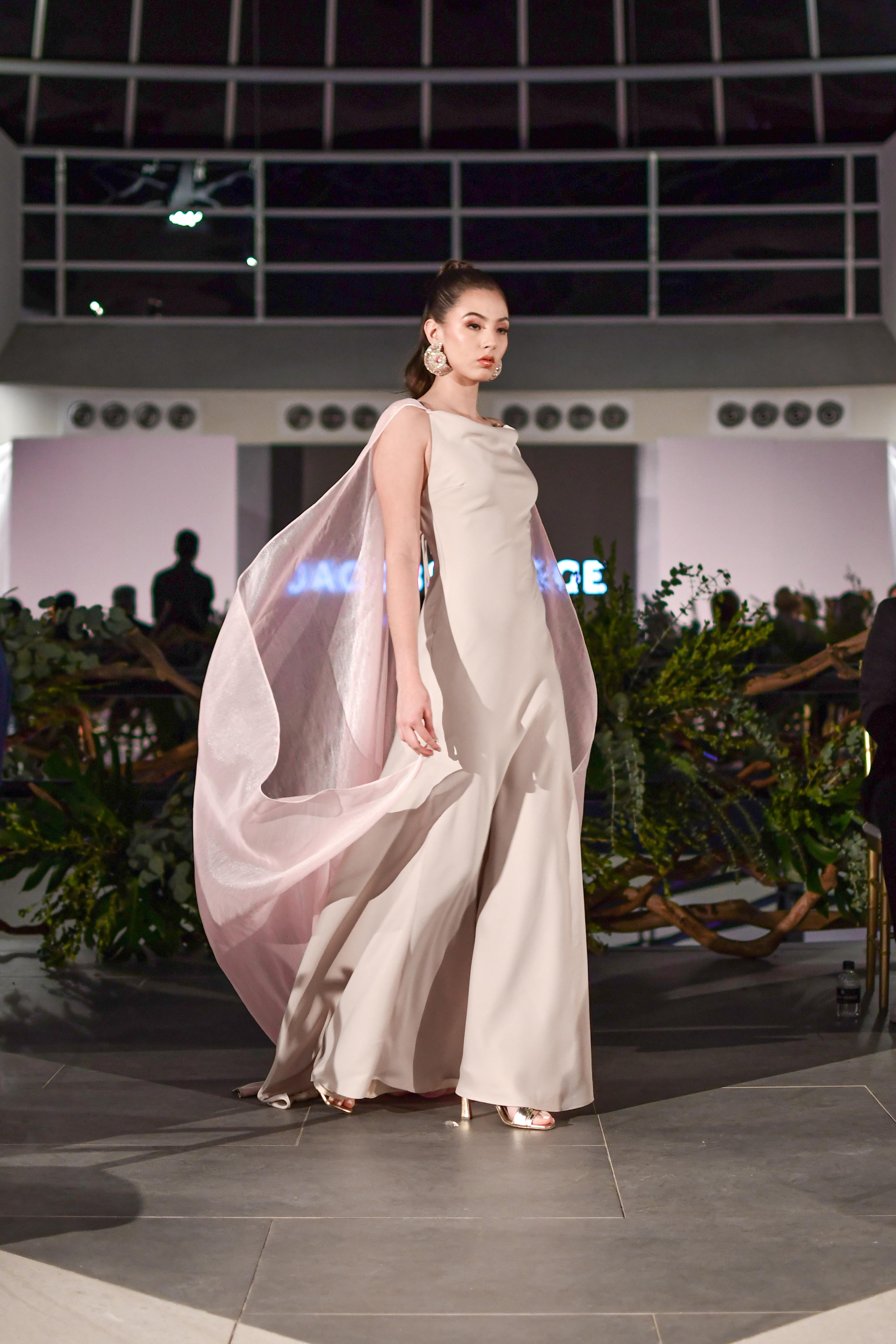 Gabrielle Hernández — 12