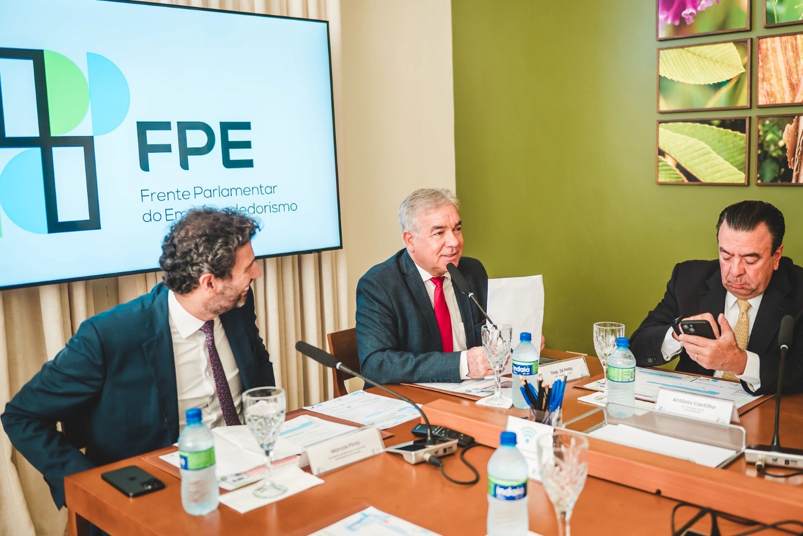 Reunião-almoço da FPE com Marcos Barbosa Pinto