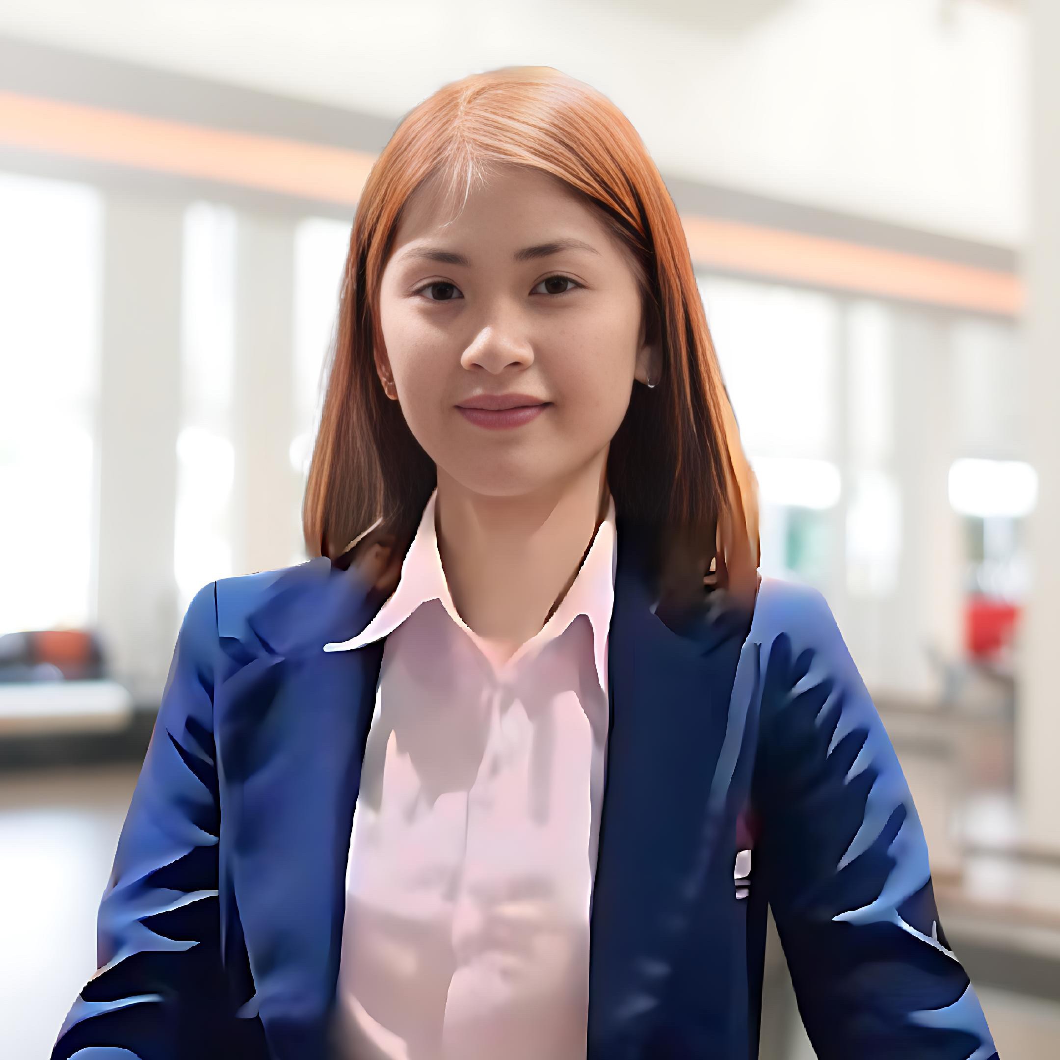 Headshot of Sany Lim, New Launch Specialist and real estate advisor.