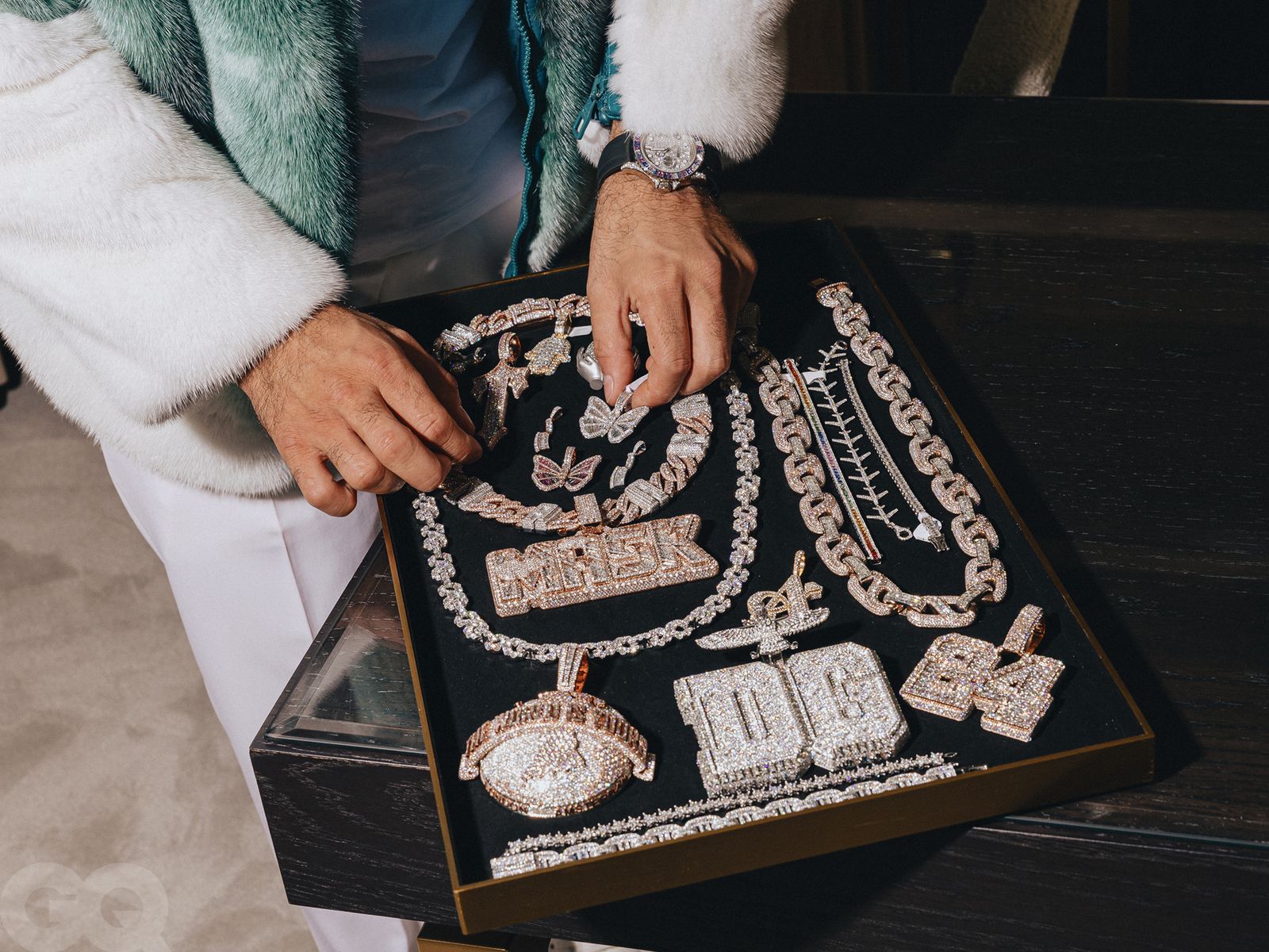 savoir-faire into a radiant expression of elegance