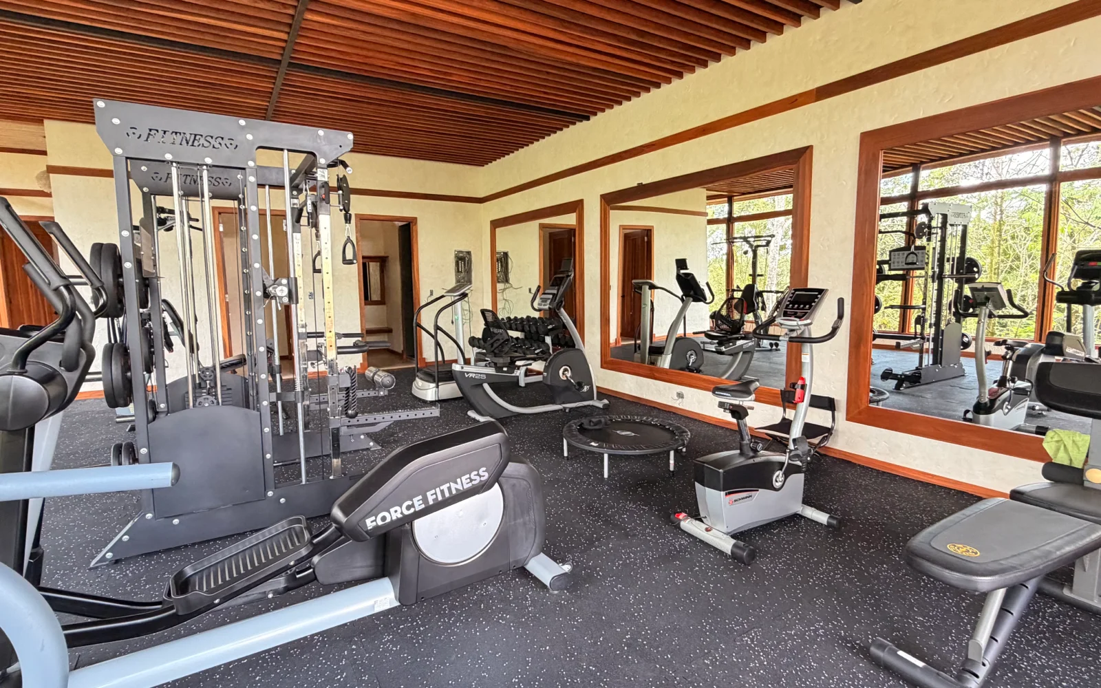 The cardio machines at Arenal Hills