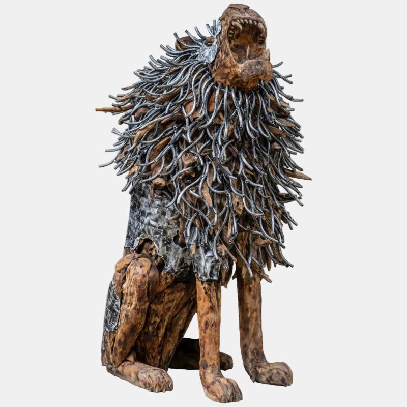 Statue lion en bois avec cheveux en aluminium
