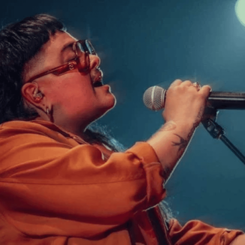 moju singing