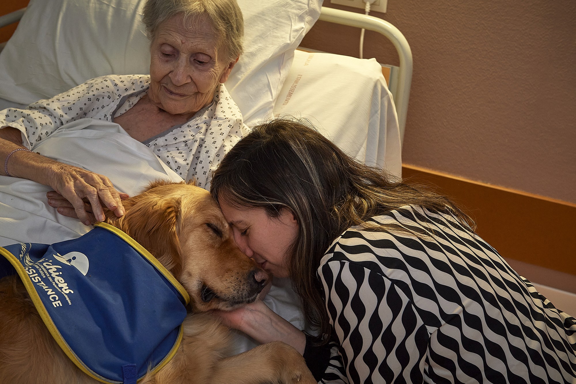 Saïko commence à être fatigué. Héloïse le réconforte. Une vraie complicité !