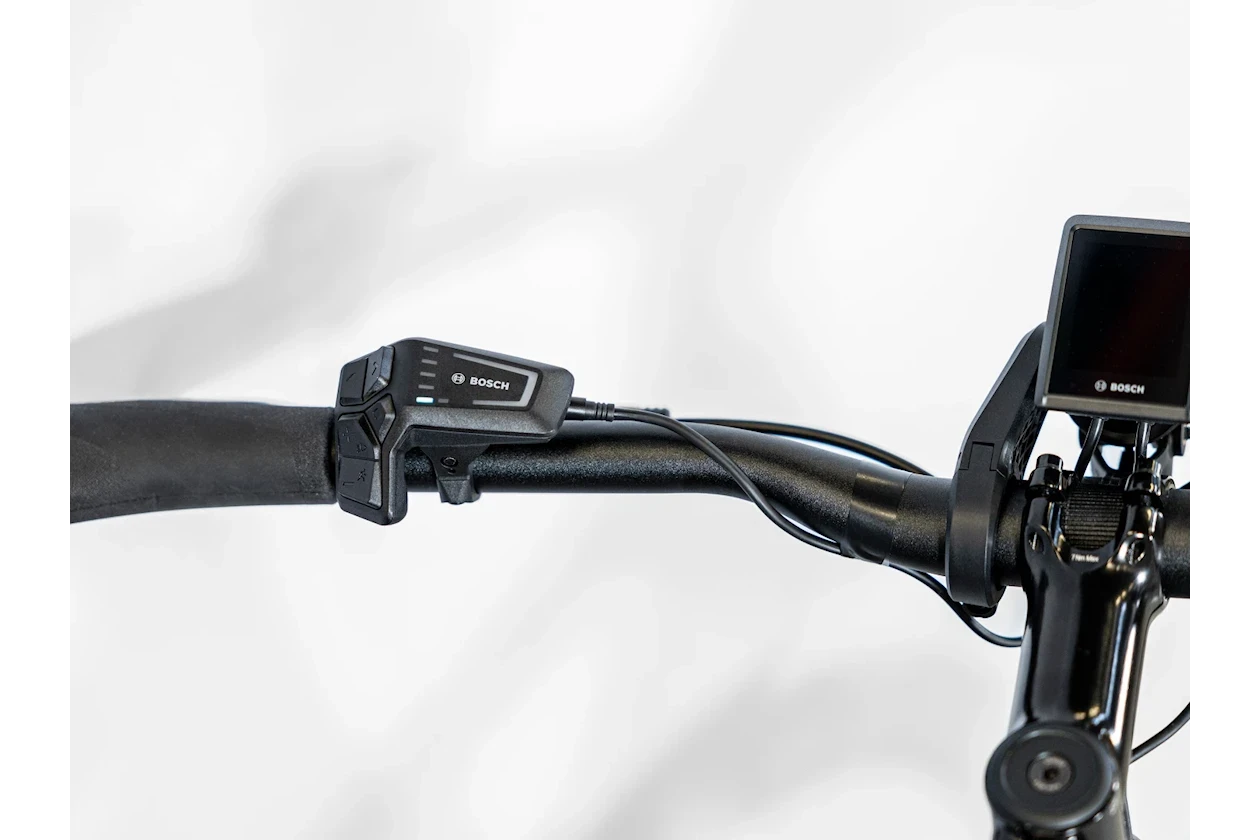 Trek Marlin+ 6  Dnister Black