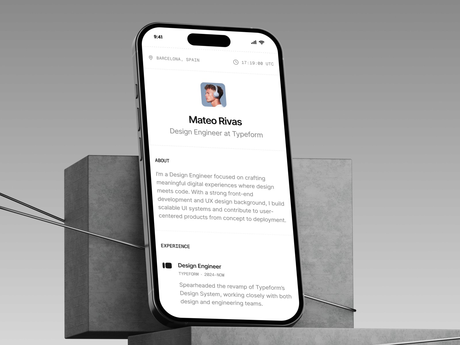 Mateo — 极简专业作品集网站设计灵感